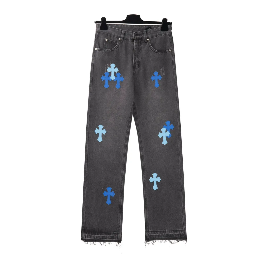 P210 [Next day] Chrome Heart cross patchwork leather jeans Top-notch heavy-duty washing process Calfskin laser-cut cross Distressed silver hardware Straight-leg version makes the upper body slimmer High-end quality distinguishes the market currency Color: Black Size: S M L XL Detailed sizes can be found in Figure 9
